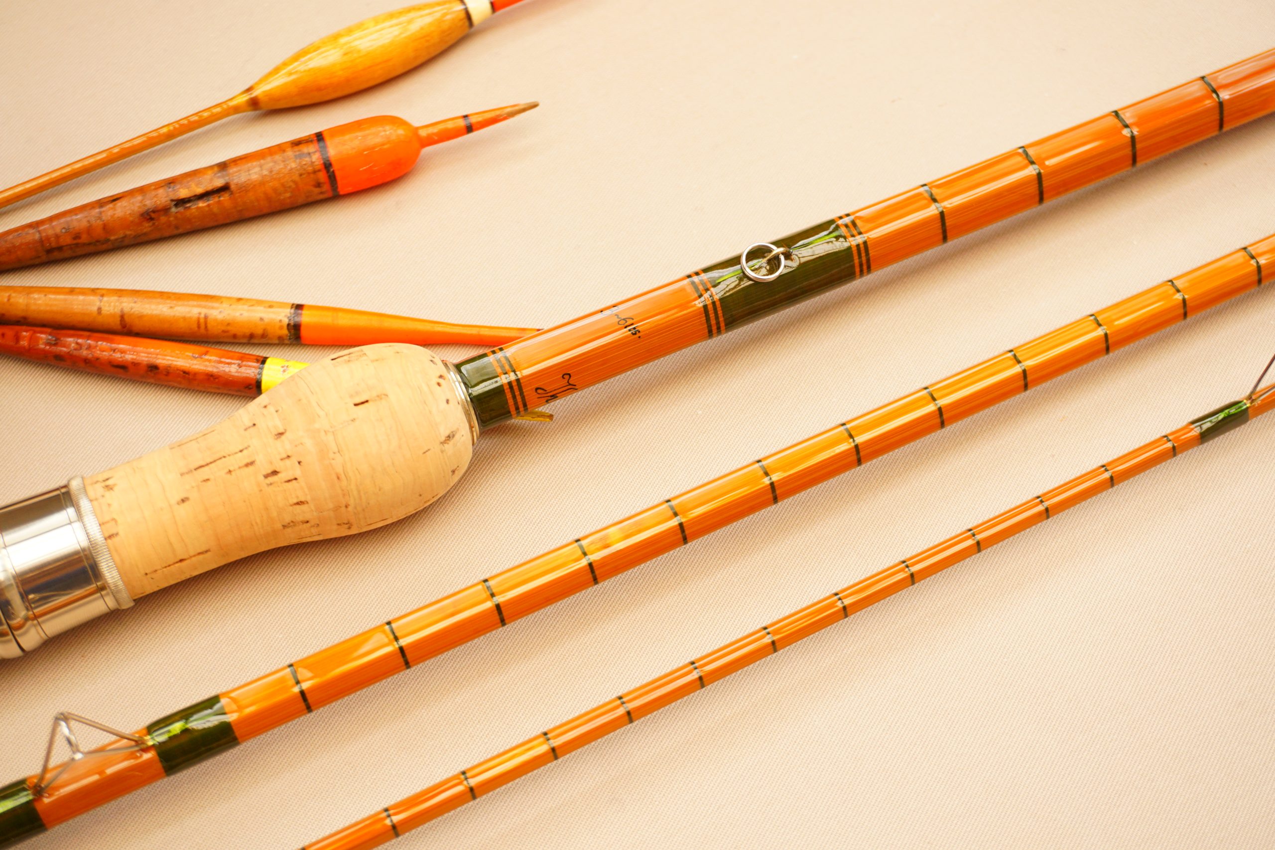 The Wallis Avon 11' 3-piece split cane rod. - Image 4