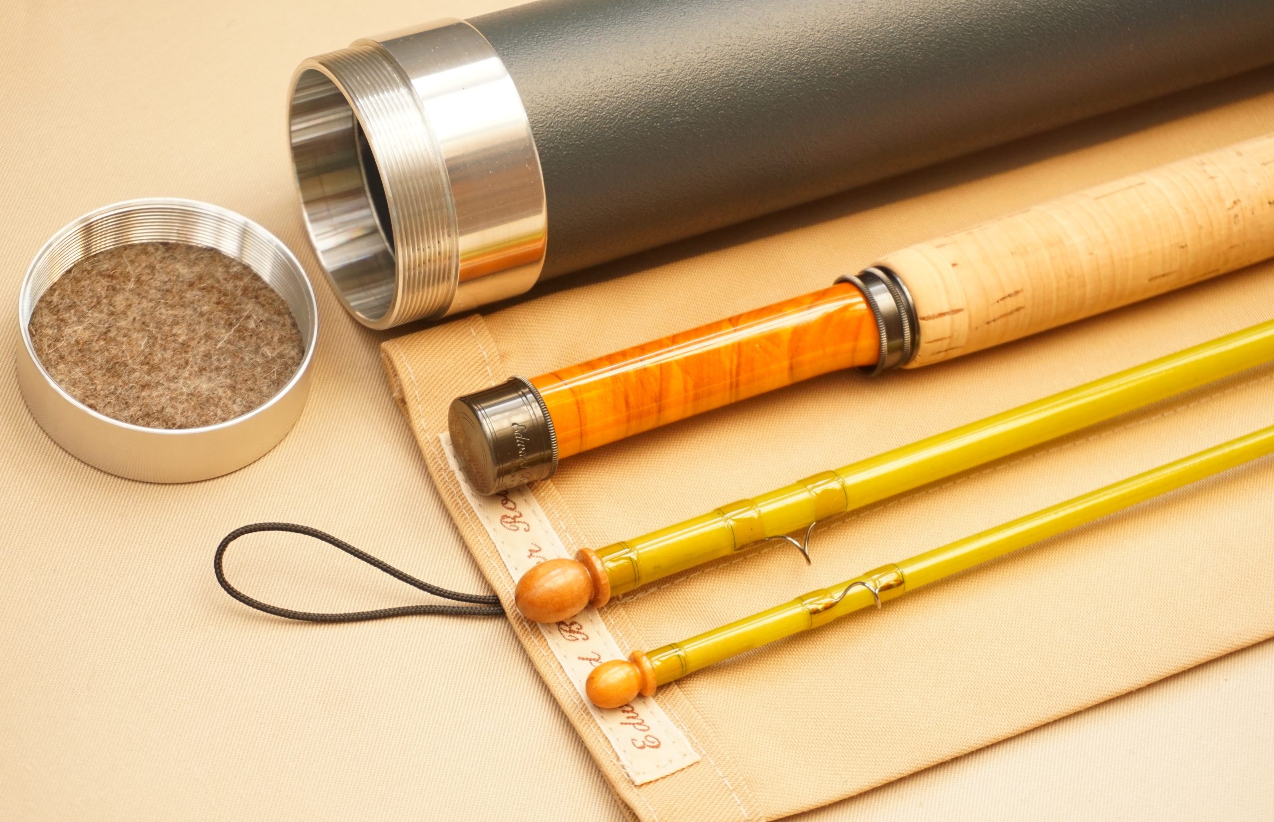 Barder Rod Co. 8' #4-weight 3-piece fibreglass fly rod. - Image 5